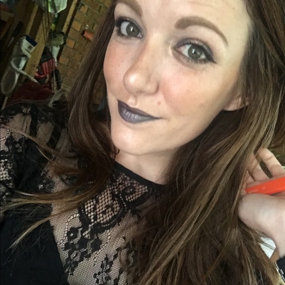 Meet Lindsey & Lucy! 👩👧 - Picture 3 of 8